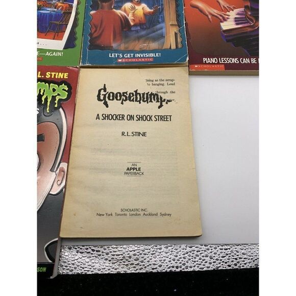 Vintage to Now Goosebumps Books RL Stine Paperback - Picture 6 of 11